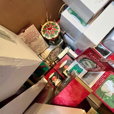 Lot 702 Christmas ornaments box