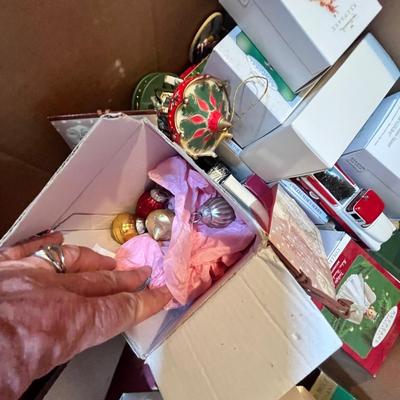 Lot 702 Christmas ornaments box
