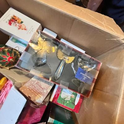 Lot 702 Christmas ornaments box