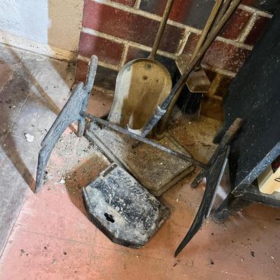 Lot 716 Fire place tools