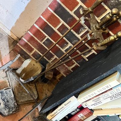 Lot 716 Fire place tools