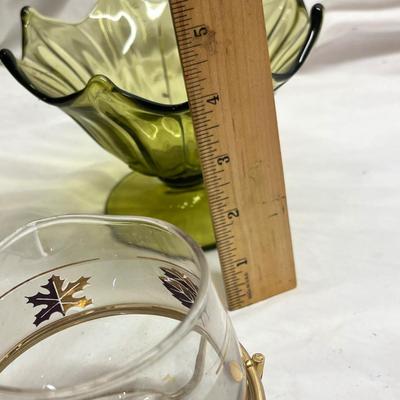 Lot 719 Asst Glass