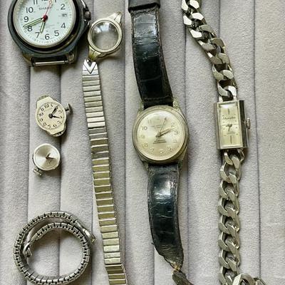 Lot of vintage men's & women's wrist watches + pendant watch