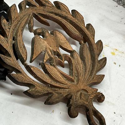 Lot 739 Trivets