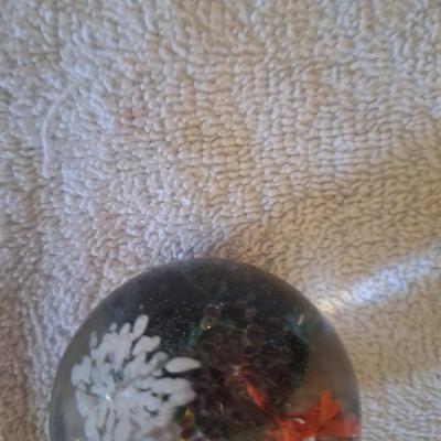 Glass paperweight