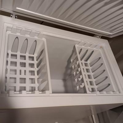 FRIGIDAIRE CHEST FREEZER