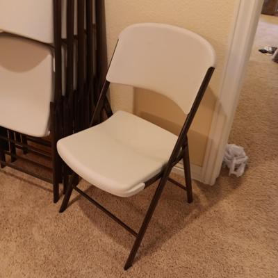 6 LIFETIME FOLDING CHAIRS IN GREAT SHAPE