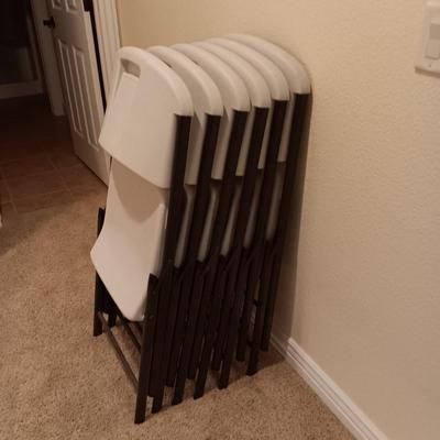 6 LIFETIME FOLDING CHAIRS IN GREAT SHAPE