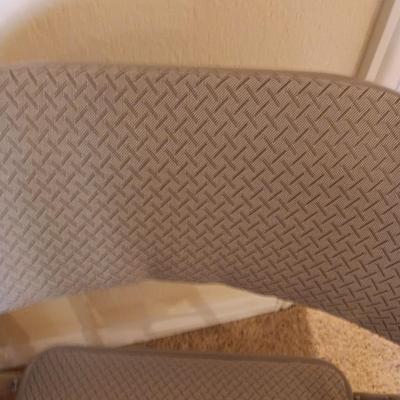 4 NICE UPHOLSTERED PADDED SEAT AND BACKREST FOLDING CHAIRS
