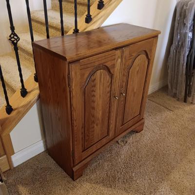 2 DOOR SOLID WOOD CABINET WITH SHELF