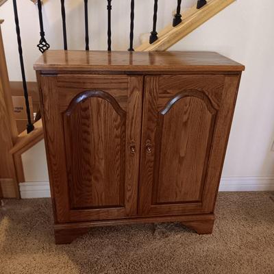 2 DOOR SOLID WOOD CABINET WITH SHELF