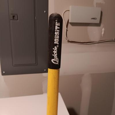 FLOOR AND WINDOW CLEANING TOOLS WITH EXTENSION POLE PLUS A QUICKIE JOBSITE BROOM