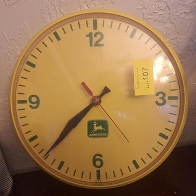 Sale Photo Thumbnail #289: John Deere Clock
