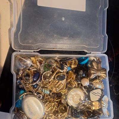 Sale Photo Thumbnail #339: these are clip on earrings, mismatched earrings pendants with no chain and various pieces that might be more suited for making jewelry.