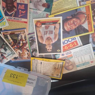 Sale Photo Thumbnail #375: one or two are curved, one is noticably dirty, these are just random cards, see photos.