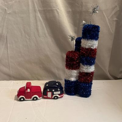 Patriotic Party Gear (D-MG)