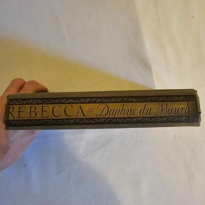 Daphne Du Maurier, Peter Rabbit & More Classic Literature (LR-JS)