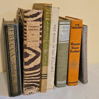 Daphne Du Maurier, Peter Rabbit & More Classic Literature (LR-JS)