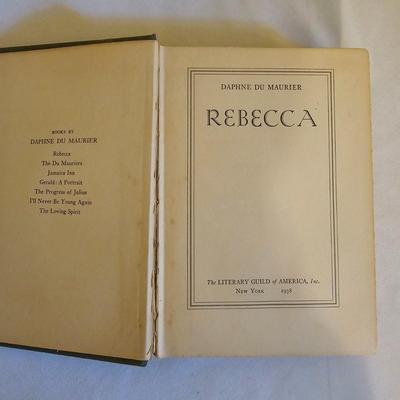 Daphne Du Maurier, Peter Rabbit & More Classic Literature (LR-JS)