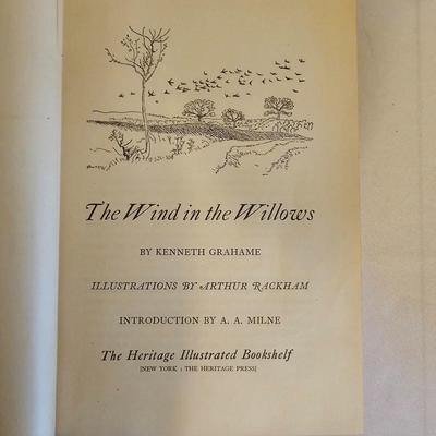 Daphne Du Maurier, Peter Rabbit & More Classic Literature (LR-JS)