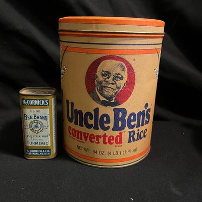 Vintage Kitchen Utensils, Popcorn Popper & More (P-MG)