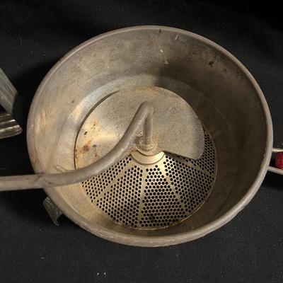 Vintage Kitchen Utensils, Popcorn Popper & More (P-MG)