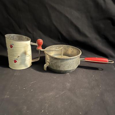 Vintage Kitchen Utensils, Popcorn Popper & More (P-MG)