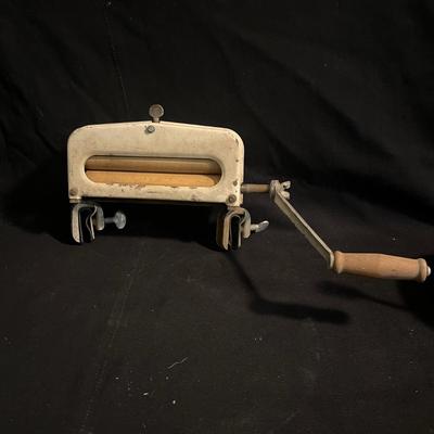 Vintage Kitchen Utensils, Popcorn Popper & More (P-MG)