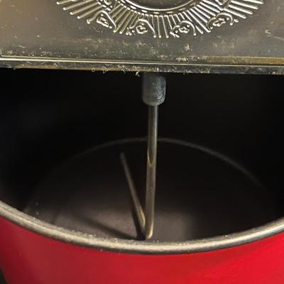 Vintage Kitchen Utensils, Popcorn Popper & More (P-MG)
