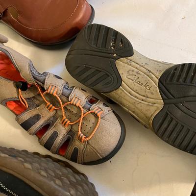 Dansko, Clark’s & More Women’s Shoes Size 8 (GB1-RG)