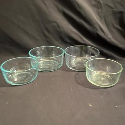 Longaberger Serving Dish, Pyrex & More (K-MG)