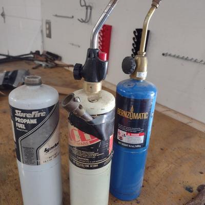 Set of Three Propane Tanks and Pair of Torch Heads