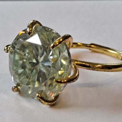 Vintage 20 ct Moissanite