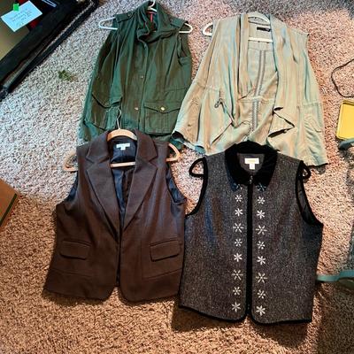 Calvin Klein, Talbots & More Women’s Waistcoats Size S-L (GB2-RG)