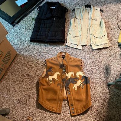 Calvin Klein, Talbots & More Women’s Waistcoats Size S-L (GB2-RG)