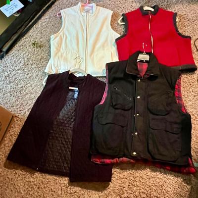 Calvin Klein, Talbots & More Women’s Waistcoats Size S-L (GB2-RG)