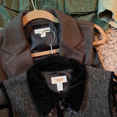 Calvin Klein, Talbots & More Women’s Waistcoats Size S-L (GB2-RG)