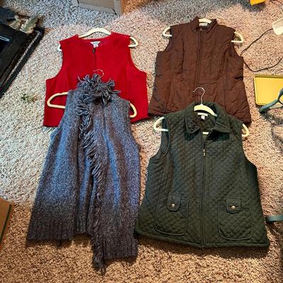 Calvin Klein, Talbots & More Women’s Waistcoats Size S-L (GB2-RG)
