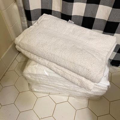 Black & White Checked Bathroom Accessories & Towels (PB-RG)