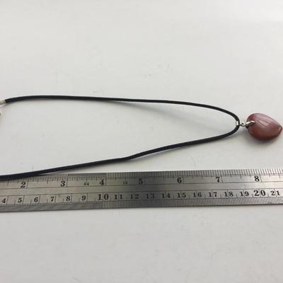 Unmarked heart fashion cord necklace
