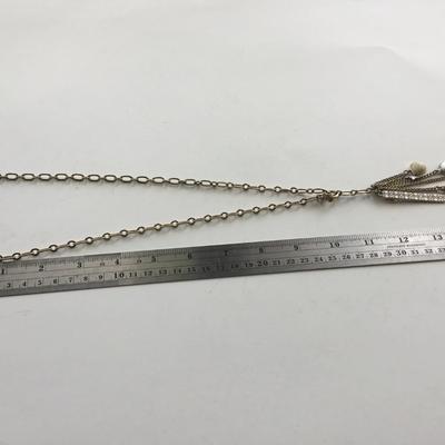 Shamrock marked tassel chain type long necklace