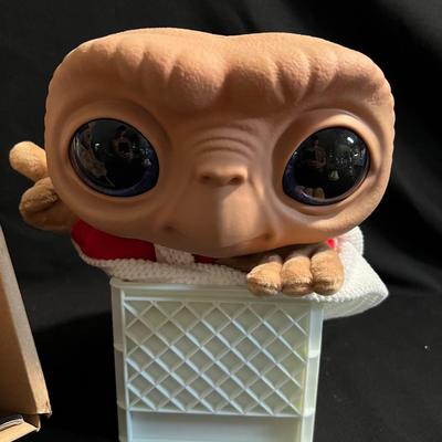 E.T. The Extra-Terrestrial Collectibles (LR-RG)