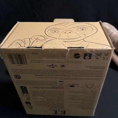 E.T. The Extra-Terrestrial Collectibles (LR-RG)