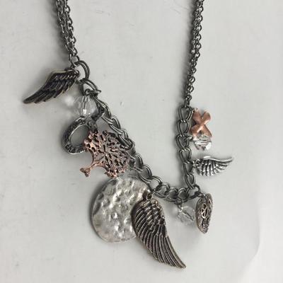 Beautiful fashion charm necklace
