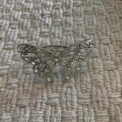 Pretty silver butterfly ring