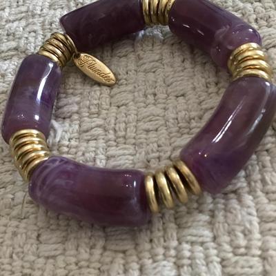 PLUNDER light purple marbled plastic beaded stretch bracelet