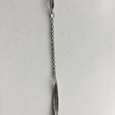 Unmarked beautiful fashion necklace
