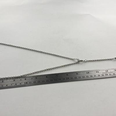 Unmarked beautiful fashion necklace