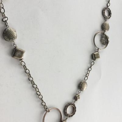 KR marked beautiful unique necklace