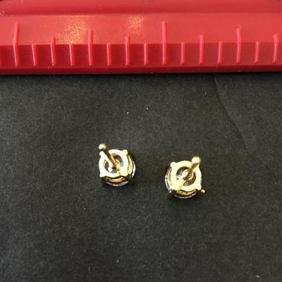 Beautiful gold tone crystal stud earrings